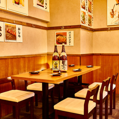 新宿萬太郎の雰囲気3