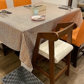 お子様用のカトラリー・椅子を2つご準備してあります。