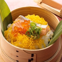 鮭いくらせいろ御飯