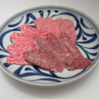 素材選びから焼き方まで細部にこだわった焼肉の魅力