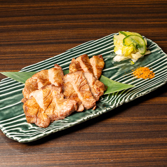 厚切り牛タン焼き