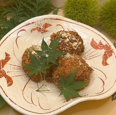 鰻肝と神戸牛すじ入り肉じゃがコロッケ～トリュフの香り～