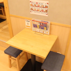 デートや誕生日・記念日におすすめのカップルシートも完備！＃名古屋＃栄＃伏見＃錦＃裏路地＃誕生日＃記念日＃ネオン＃海鮮＃焼肉＃肉寿司＃おでん＃食べ飲み放題＃肉料理＃デート＃肉寿司＃大衆＃大衆居酒屋＃大衆酒場＃出世サワー＃ボトルキープ＃深夜＃深夜営業＃個室＃飲み放題