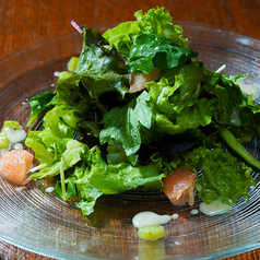 冷凍果実のグリーンサラダ