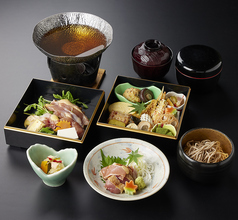 『きじ鍋御膳』貴重食材のキジを心ゆくまで堪能できる当店でしか味わえない御膳です。