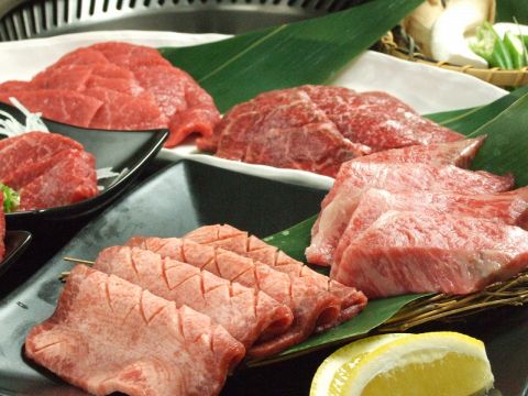 塩・わさび醤油・甘だれの３種のつけだれでこだわり抜いた松阪牛をご賞味ください！