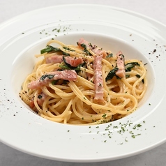 ほうれん草とベーコンのクリームパスタ