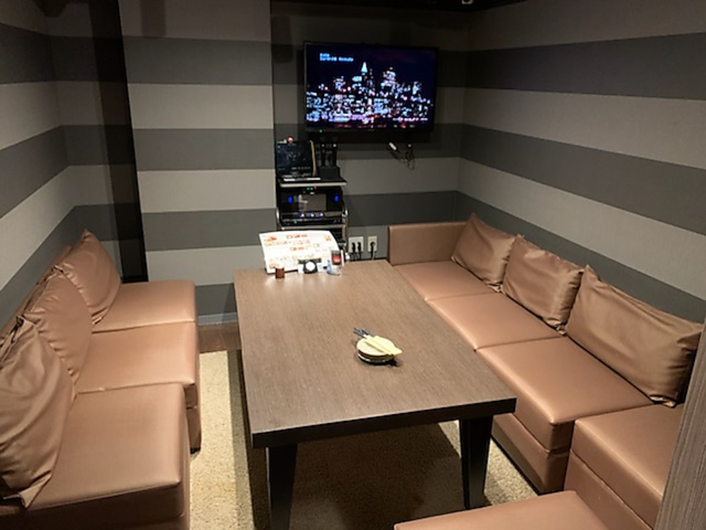 岩国駅 居酒屋 完全個室 和食 海鮮 焼き鳥 飲み放題 接待 宴会 女子会 会食 カラオケ