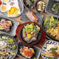 焼き鳥×海鮮×餃子　食べ飲み放題　ヒトメボレ　金山駅前店特集写真1