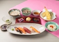 料理メニュー写真&nbsp;華やか寿司とろろ御膳
