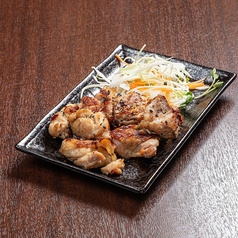 鶏もも鉄板焼き