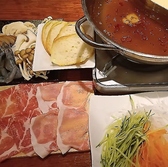 【多彩なコースメニュー】当店では、特別な日や宴会にぴったりなコースメニューをご用意しております。お客様のニーズに合わせた多彩なコースメニューを通じて、心温まるお食事と素晴らしい時間をお楽しみください。ぜひ、特別なひとときを当店でお過ごしいただければと思います。ご予約をお待ちしております！