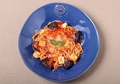 料理メニュー写真 モッツァレラと揚げナスのトマトパスタ