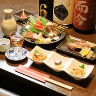日本酒100種類と共に四季折々のお料理をご用意。
