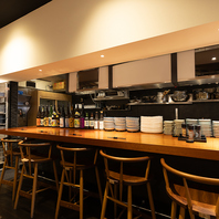 お一人様のご利用もカウンター席で。