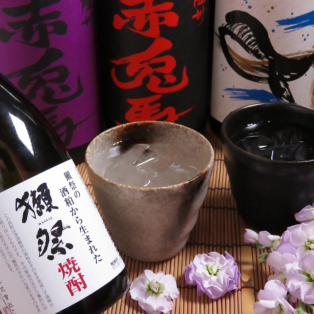 焼酎は常時20種類以上！芋・麦を中心に定番から珍しいものまで幅広いランナップをご用意しています！