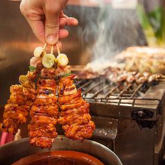 備長炭で焼き上げる絶品焼き鳥☆