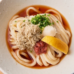 梅とトロロ昆布のぶっかけうどん