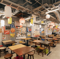 come come BURGER コメコメバーガー 天神うまか横丁店の雰囲気2