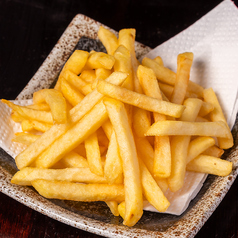 たっぷりチーズのフライドポテト