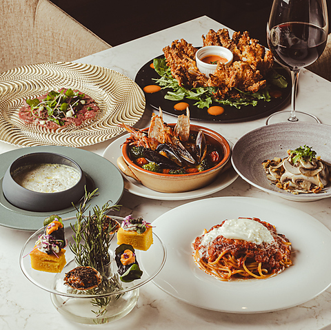 おしゃれな空間で記念日使いに最適です♪