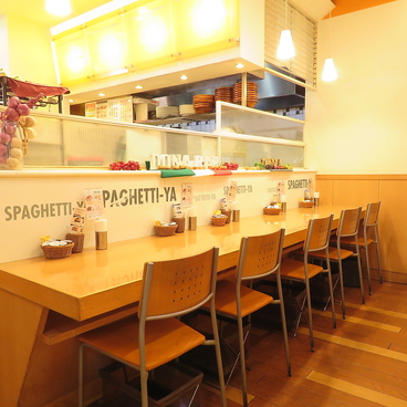 イタリアンダイニング DONA ドナ 海老名店の雰囲気1