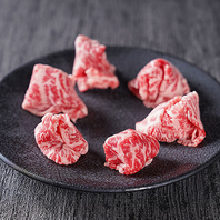 "飲める"黒毛和牛ロースは周りを焼いてミディアムレアで