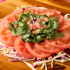 新鮮トマト＆パクチーのエスニックサラダ