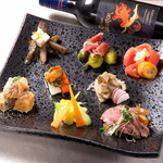 見た目も鮮やか♪焼鳥を召し上がる前に是非!!あて野菜6種盛り。