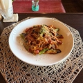 料理メニュー写真&nbsp;季節の野菜と厚切りスモークベーコンのトマトソースパスタ