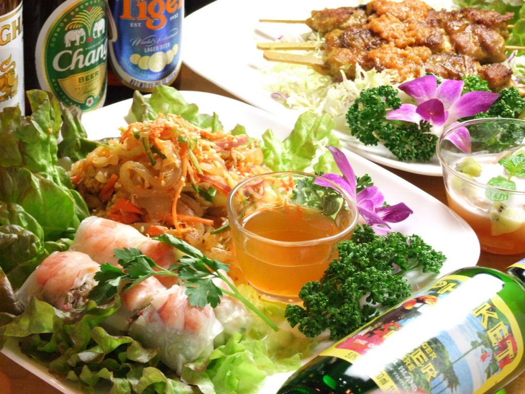 2160円からのお得なコース料理多数用意。90分男性2160円・女性1620円で飲み放題付に!!