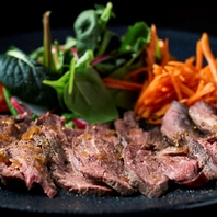 お食事もできるカフェ＆バー