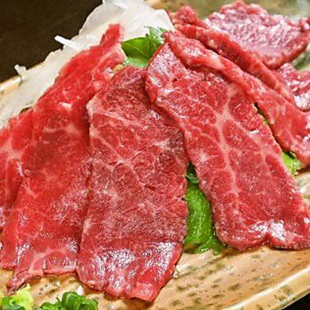 口の中でとろけるような、柔らかい特選馬刺し♪