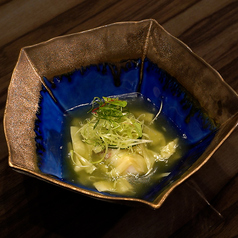 魚の蒸し煮明石海苔と切り落とし湯葉のソース