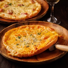 シェフの気まぐれピザ