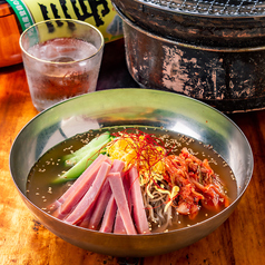 《さっぱりとした美味さがクセになる！大将自慢の冷麺》