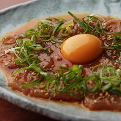 漬け鮪の韓国風ユッケカルパッチョ