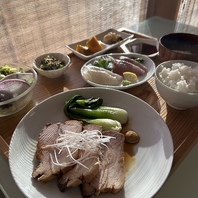 季節メニュー; &nbsp;焼豚とお刺身ランチ