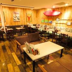 お買い物帰りやデートに嬉しい、広々としたソファー席です。落ち着いた空間で、自慢のお料理を心ゆくまでお楽しみください。池袋駅直結「PARCO」8階