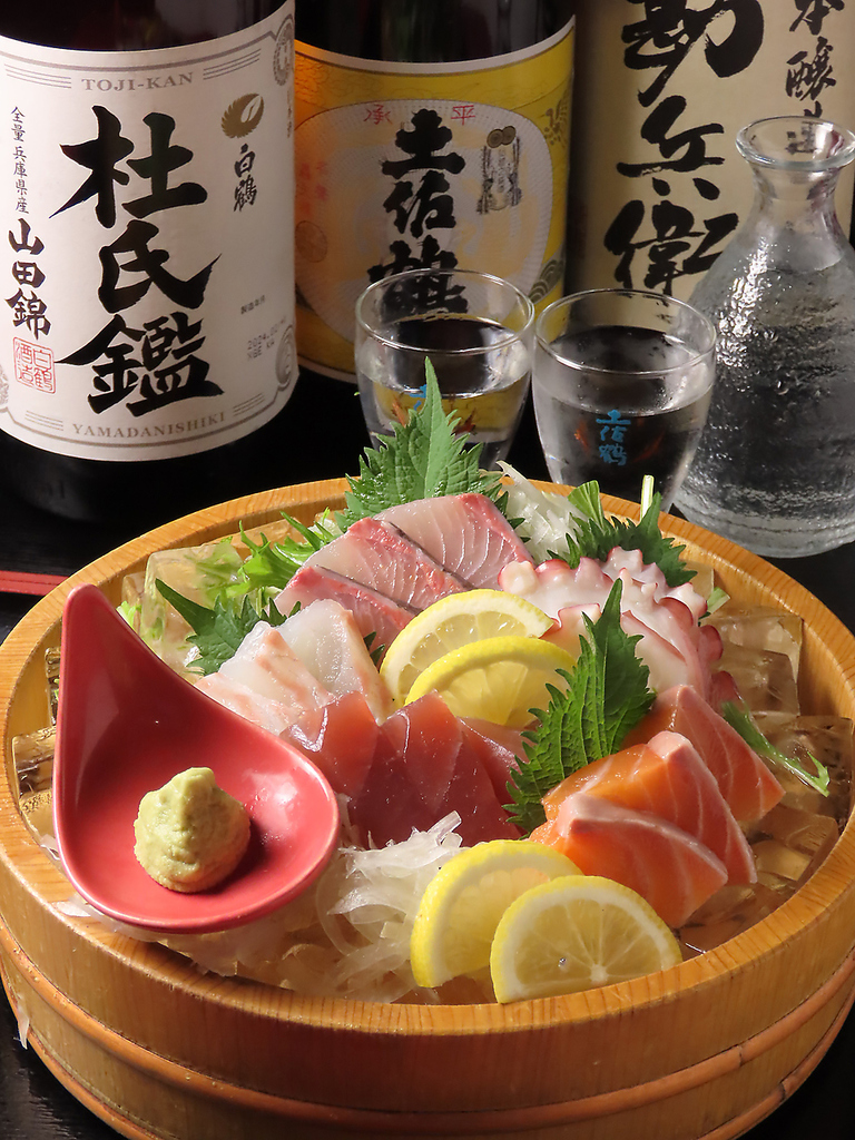 新鮮なお刺身もご用意！人数に合わせてお刺身の盛り合わせを頼もう♪