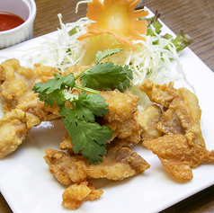 鶏のからあげ、ナンプラー風味