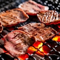 料理メニュー写真&nbsp;厚切り牛タンの葱塩炭火焼き