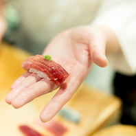 職人の一貫、鮪の握り