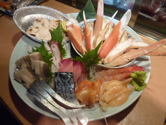 本ズワイガニと地物の盛り込み