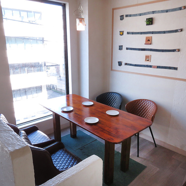 しあわせDining こもたも 天神大名の雰囲気1