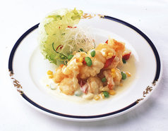 海老の甘酢ソース、海老の天ぷら、海老の辛子炒め<辛>、海老のマヨネーズ