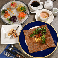 目でも楽しめる！彩り豊かなセレクトプレート♪