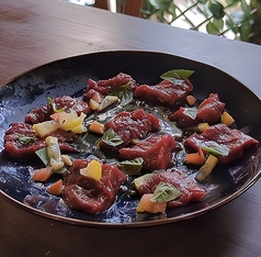 国産上馬刺しのカルパッチョ