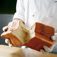 俺のBakery恵比寿で人気の高級食パン「香」を使用。