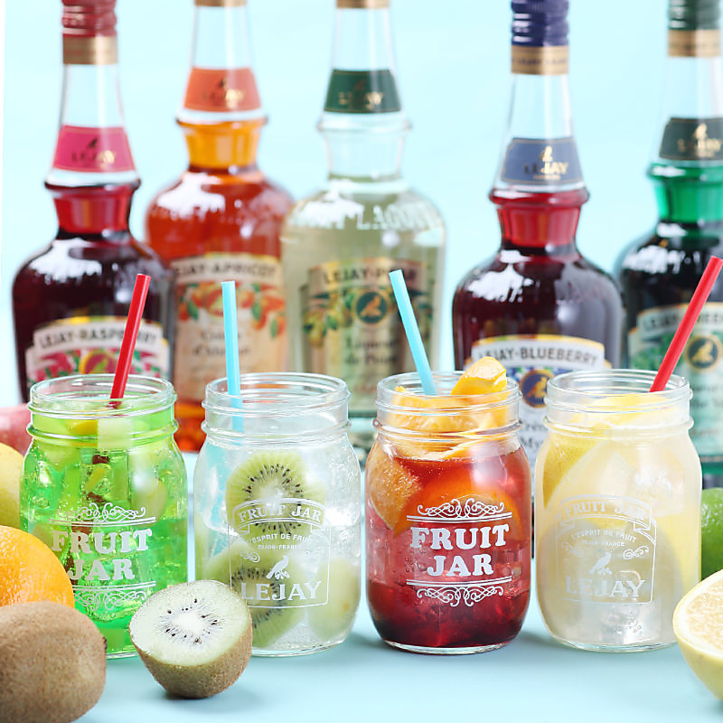 おしゃれなジャーカクテルも飲み放題♪